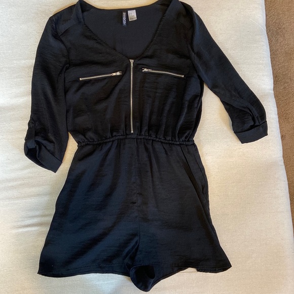 H&M Romper - Picture 1 of 3
